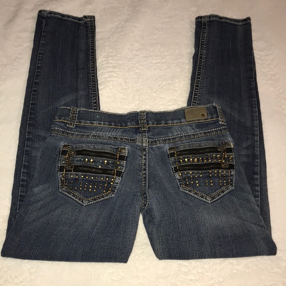 🚨🔥Blue Jeans🔥🚨 - Picture 4 of 6